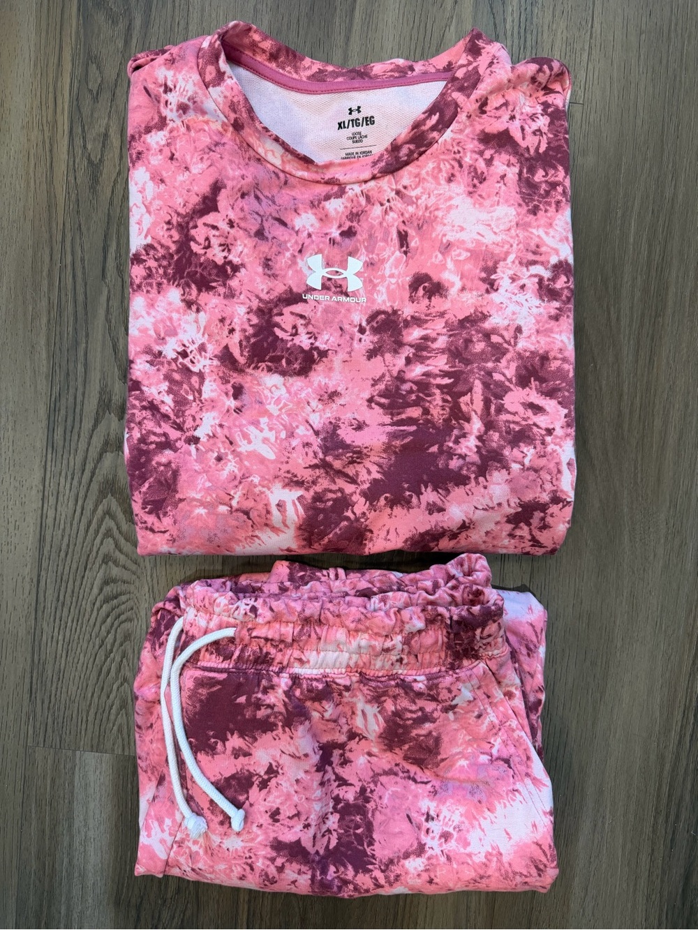 Women’s Under Armor Pink Sweatsuit (Top- XL, Bottom- L)